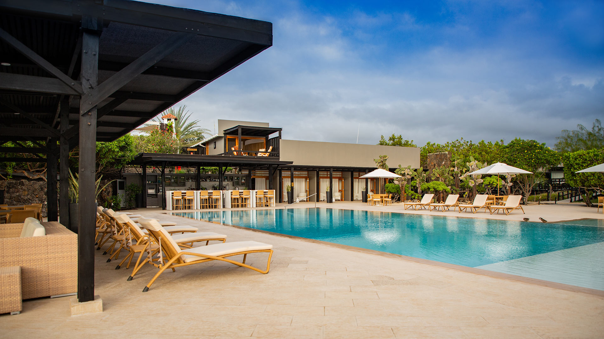 finch-bay-galapagos-hotel-pool-exterior